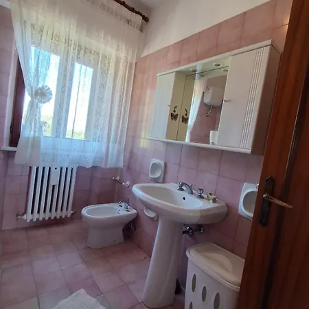 La Casa Sulla Collina 그로타마레